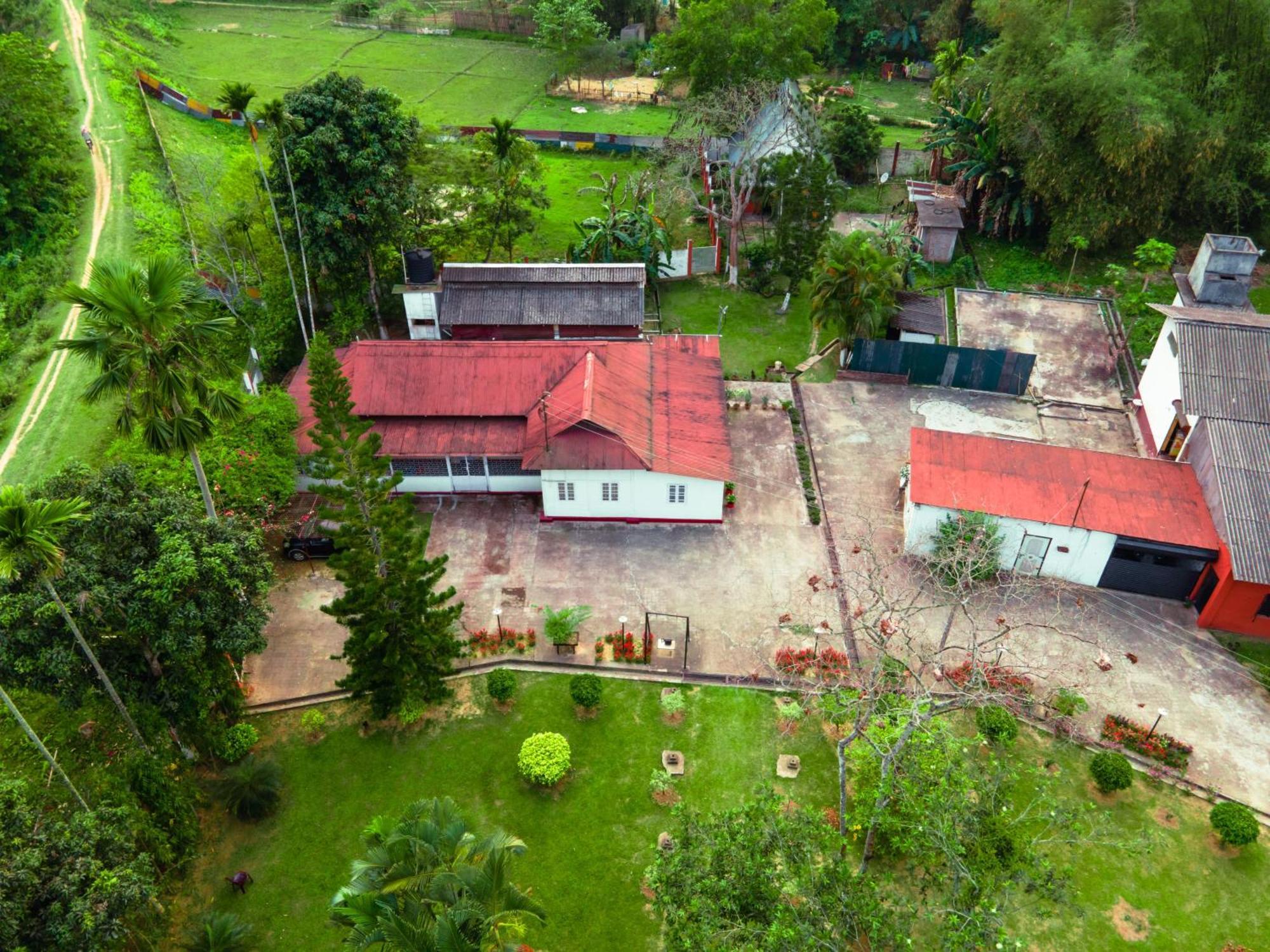 The Sumola House Hotel Jorhat Exterior photo